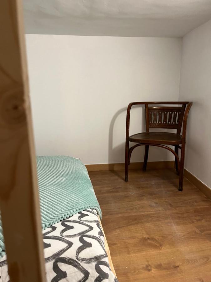 Hotel Alzira Bonita Habitacion Verde Con Bano Privado Exterior foto