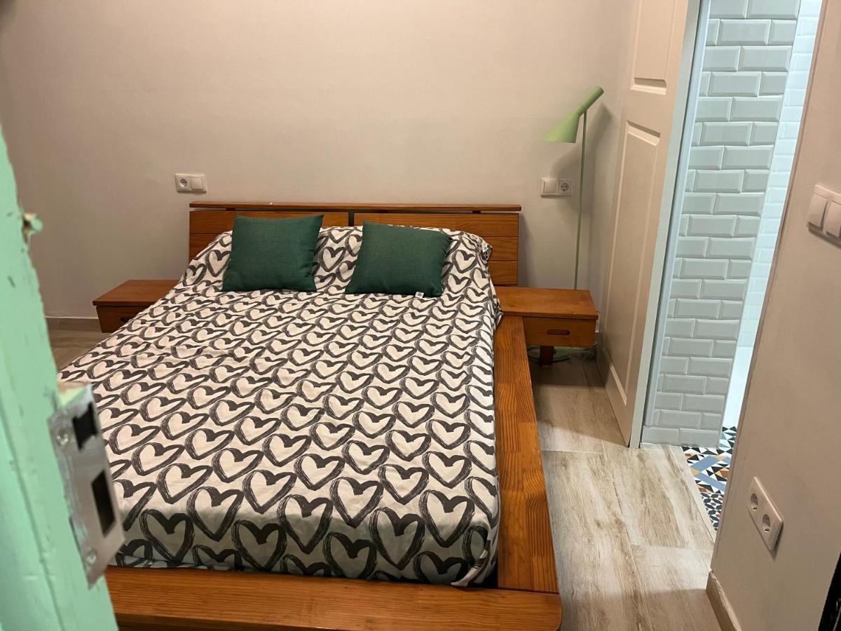 Hotel Alzira Bonita Habitacion Verde Con Bano Privado Exterior foto
